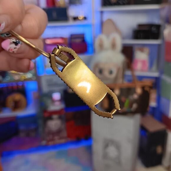 New Unused CHRISTIAN DIOR Gold Crystal J'Adior Bracelet - Picture 4 of 6